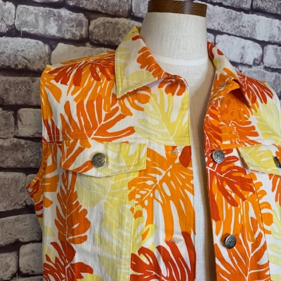 IOS Sleeveless Button Down jacket Size S - Picture 2 of 9